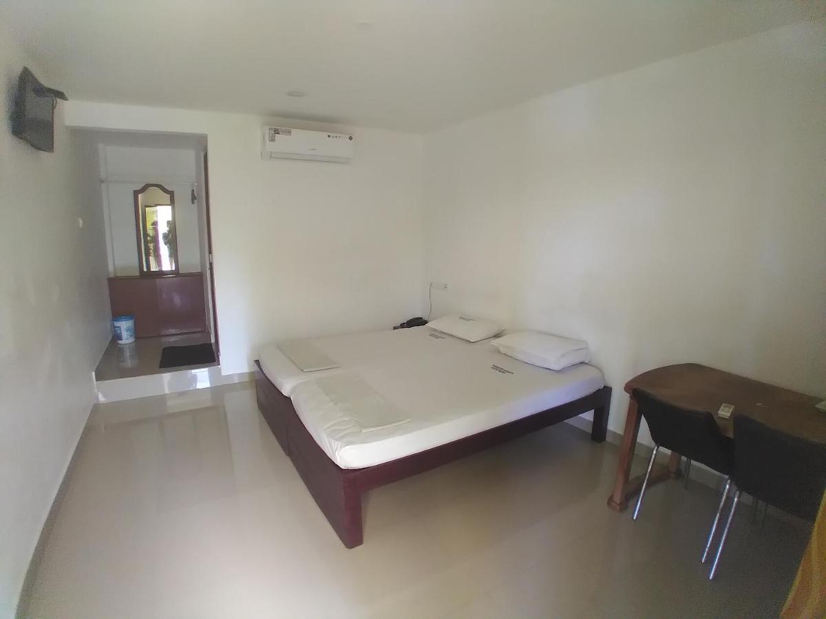 Thabasiya Resorts Kuzhittura Bagian luar foto